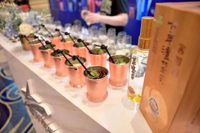 泸州老窖联合西安博物院推出定制酒